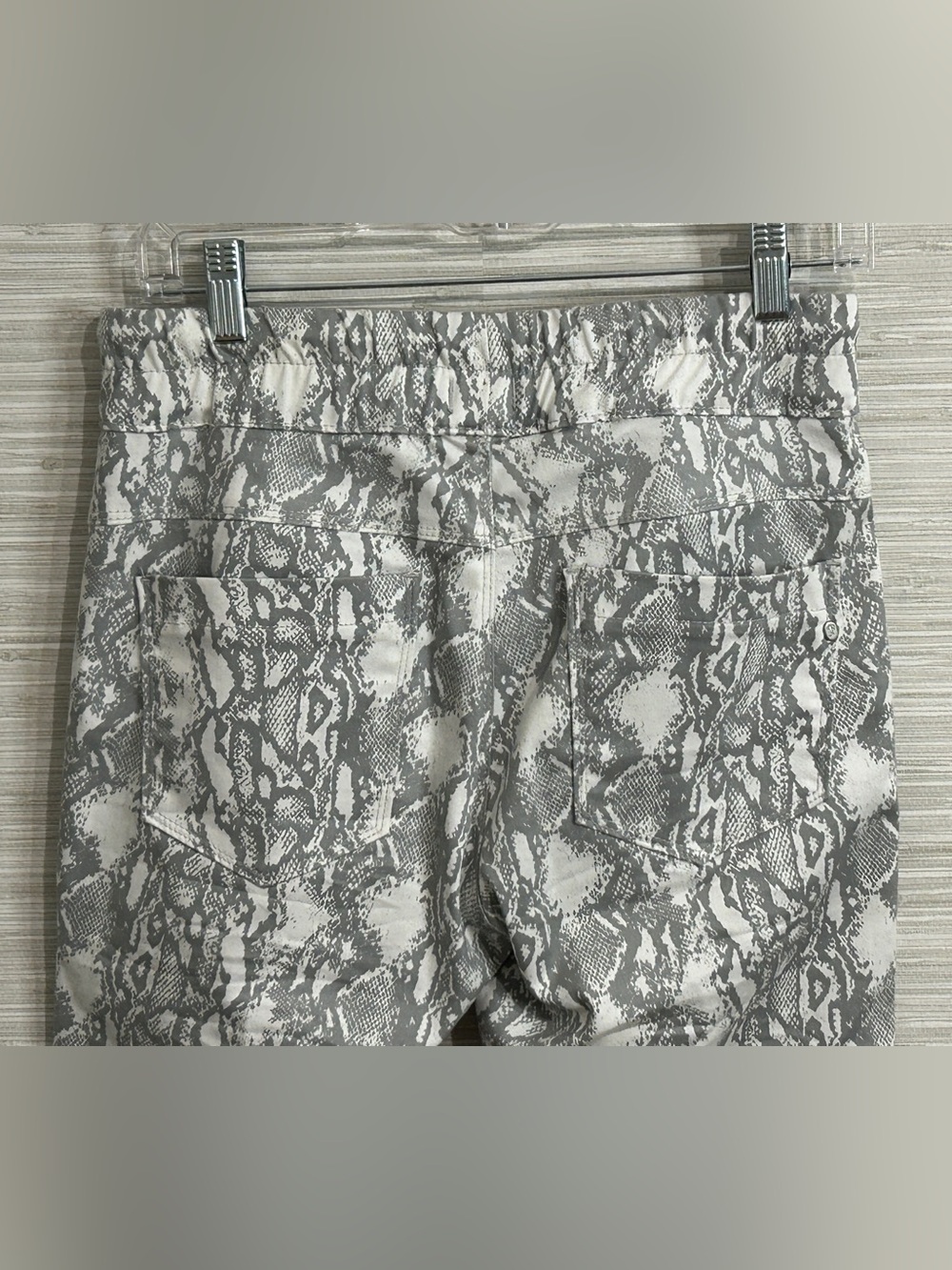Flog Bevy Flog White Snakeskin Print Drawstring Pull On Pant Size 26 Shely Style - Picture 6 of 9
